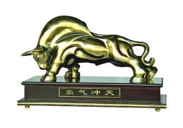 pewter decoration-gold ox