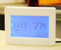 TR8100FH touch screen thermostat