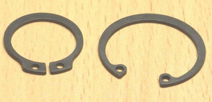 Retaining ring(DIN471,DIN472)