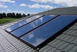 Flat plate solar collector/panel