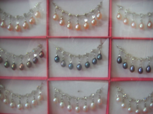 pearl jewelry strand