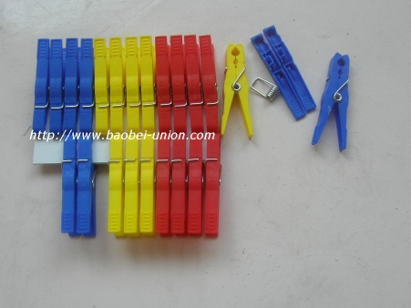 plastic clothes pegs clips pins laundry products