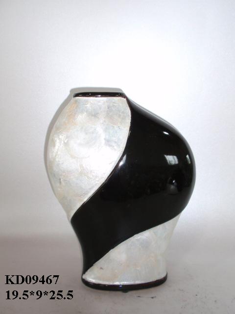 ceramic flower vase,curvy and attracted