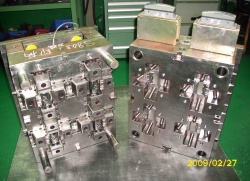 plastic injection mold--