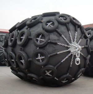 Low reaction force pneumatic marine rubber fenders for ship