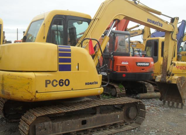 Used Komatsu excavator PC60 Crawler Excavator