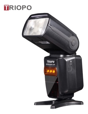 TRIOPO TR-870 camera flash light ,speedlite with li battery and AA battery case,wireless function  ,flash gun