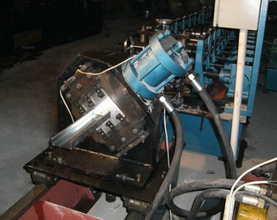 c shaped roll forming machine