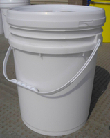 20L white plastic pail with lid