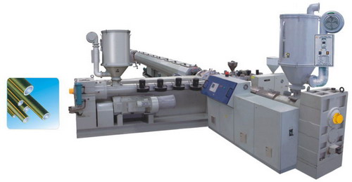 Three-layer co-extruded water pipe production line
