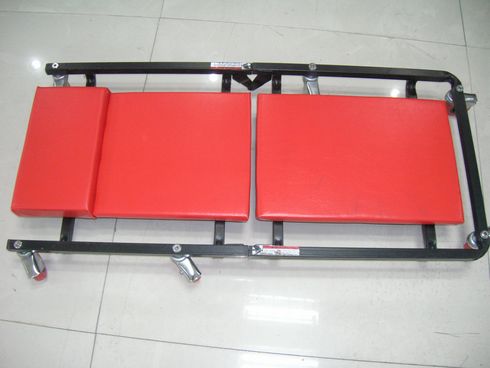 Foldable metal car creeper is used in different repair occasions of vehicles, repairman can lie supine on it and go into underneath the car easily .It\s comfortable and safe.