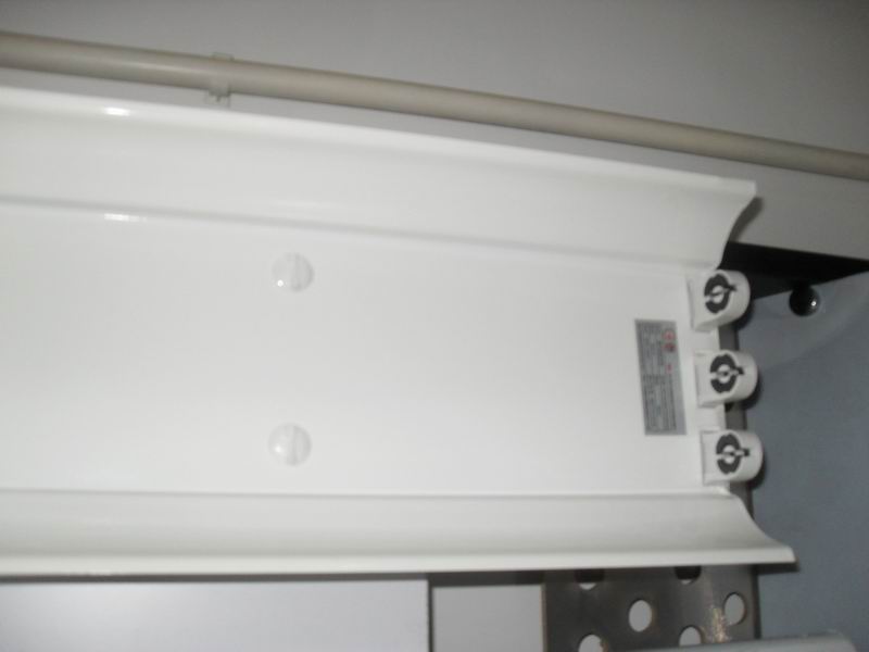 T8 three tube florescent lamp bracket with cover