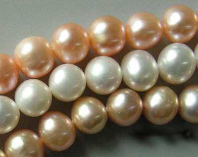 Lustrous Pearl Necklace