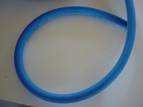 Flexible rubber hose air diffusor 