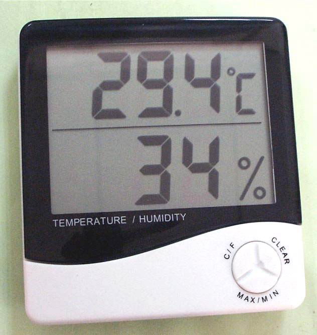 Large display hygro-thermometer