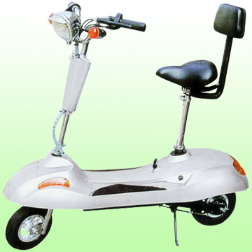 Excellent-Quality Electric/Motorized Scooter in Luxurious Design
