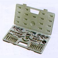 Tap And Die Sets In Poly Box