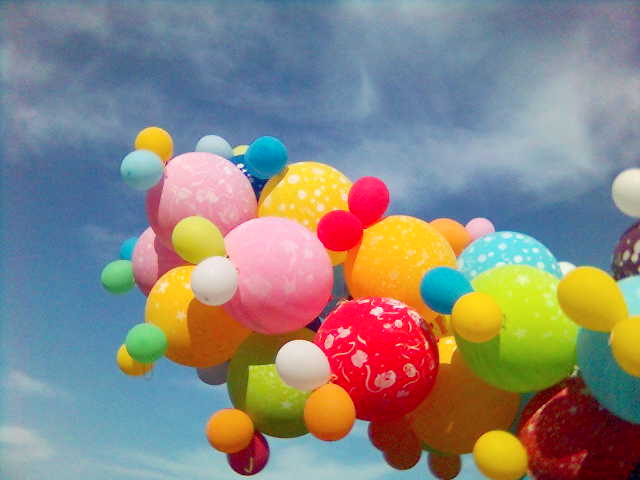 Punch balloons, various colours and various weight as you wish