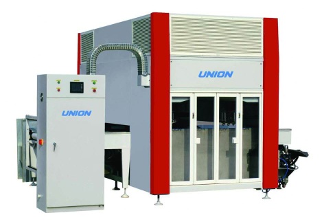 Automatic spraying machine