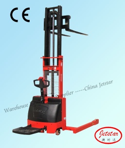 Electric Straddle Stacker