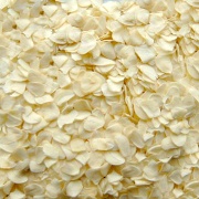 dehydrated garlic flakes