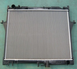 Auto Radiator for Dmax 06 MT (KL-IS-002)
