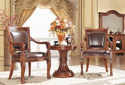 wood coffe table,leather chairs