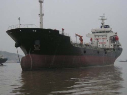 Oil tanker/Product tanker DWT 7000 - SXT7