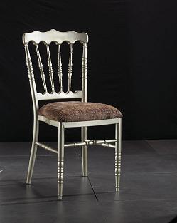 classy chiavari chair/weddingchiavari chair is hot in the markert,it has beautiful surface,high quality,good price.