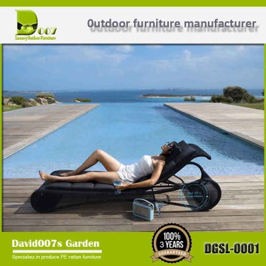 Modern outdoor furniture poolside PE rattan sun lounger