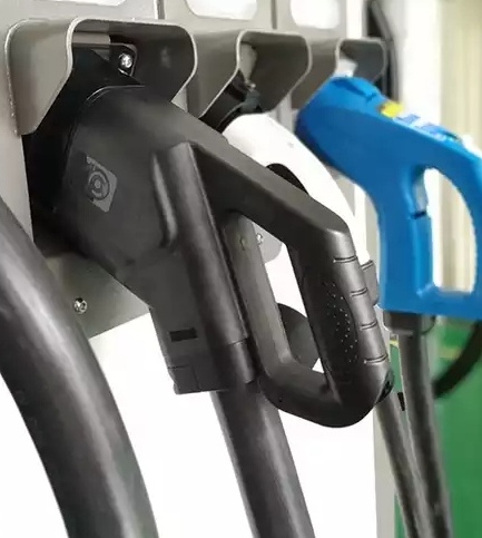 optional multi-standard plugs