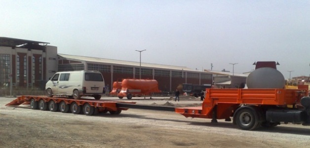 Extendable Lowbed Trailer with Six Axles
