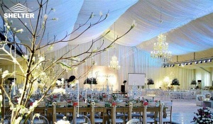 Outdoor Wedding Tents With Luxury Decorations