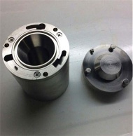 Tungsten shielded container for vial transport - shielded container