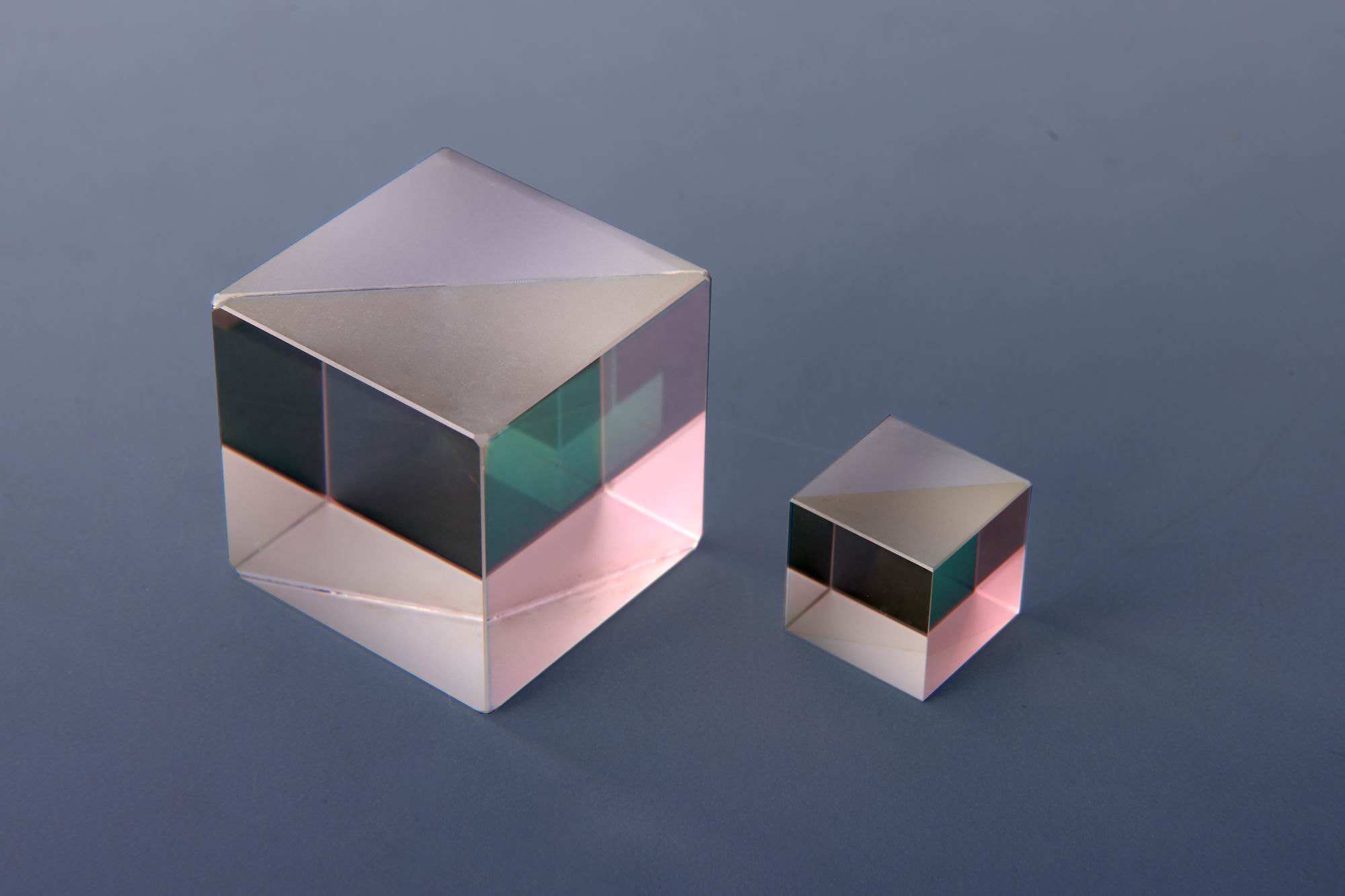 we offer OEM prism, Like penta prism, Dove prism, Right angle prism, PBS，beamsplitter cube and etc