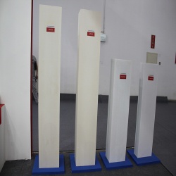 AZS-type fused cast refractory blocks for glass furnace