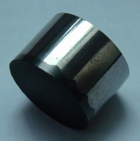 Polycrystalline Diamond Compact for Breaking up Rocks