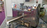 Fully-automatic packing machine