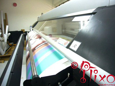 Vinyl sticker printing 2m wide at 50 sqm/m 8 colours 720 DPI