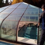 hot curved glass in building