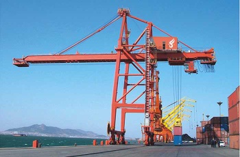Quayside container crane