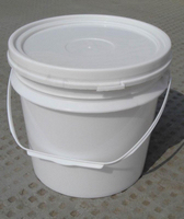 4L plastic pail with lid