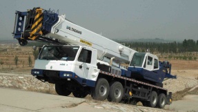 TADANO TRUCK CRANE GT750E