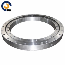 Crossover Rolling Type Slewing Bearing (11 series)