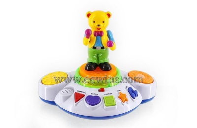 Electronic music toys with rotating bear
