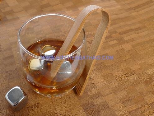Stainless Steel Whiksy Ice Stone Cube for chilling drinks with bamboo tongs