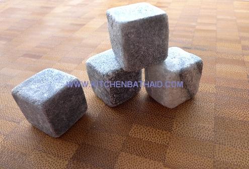 Whiskey Soapstone to chill any drink in hot summer
