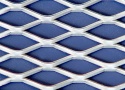 Expanded metal mesh manufacture