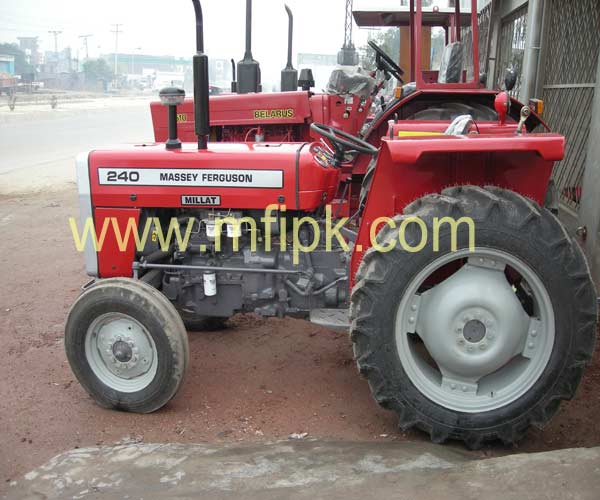 Massey Ferguson 240