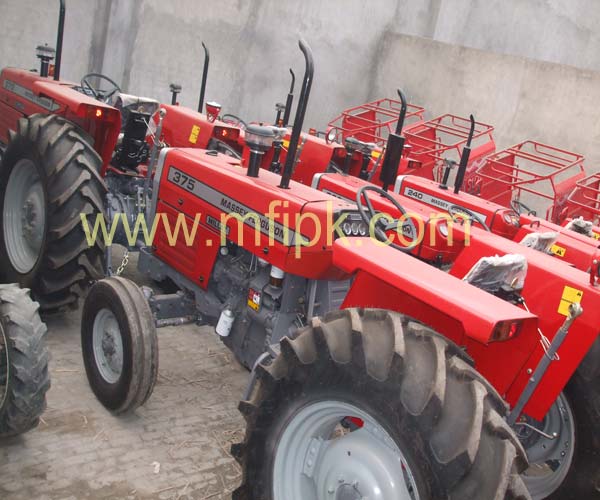 Massey Ferguson 375
